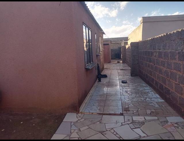 0 BEDROOM HOUSE FOR SALE IN PALM RIDGE